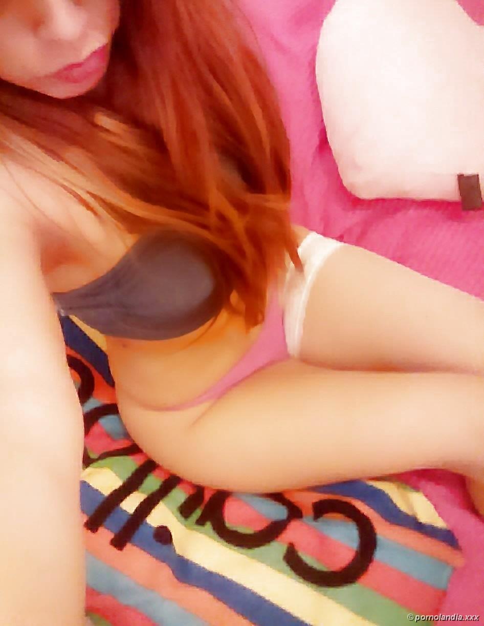 Loira delicia tirou fotos com novo celular - Foto 18381