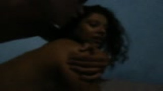 Sexo com a vizinha morena carente de rola